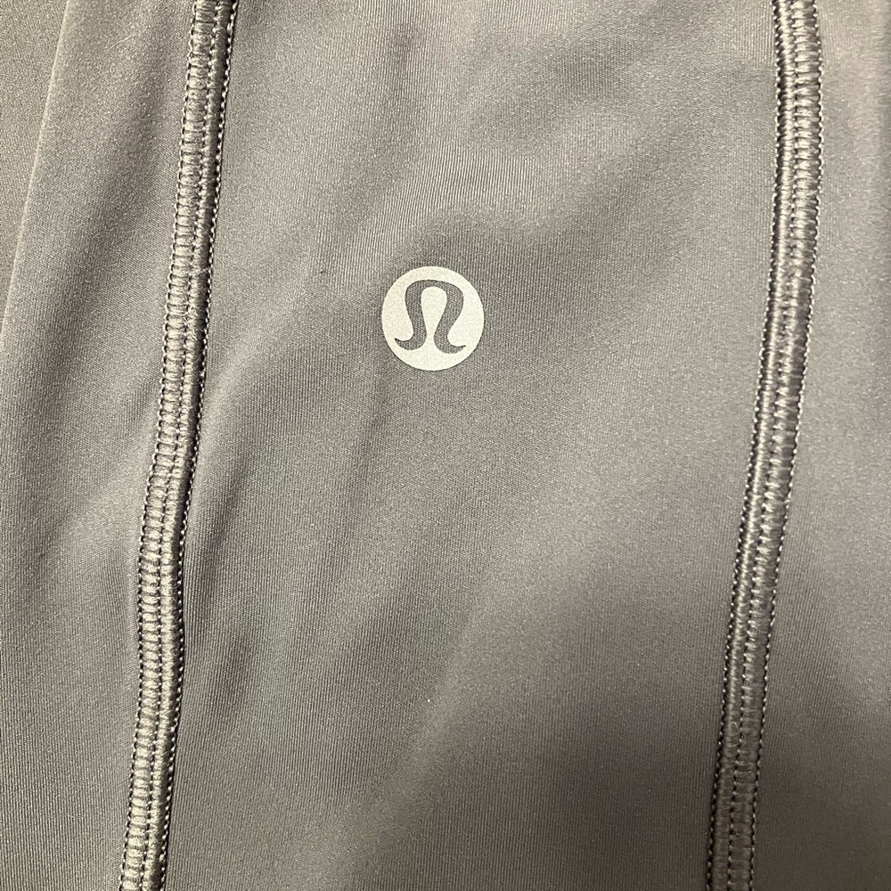Lululemon Gray Activewear leggings